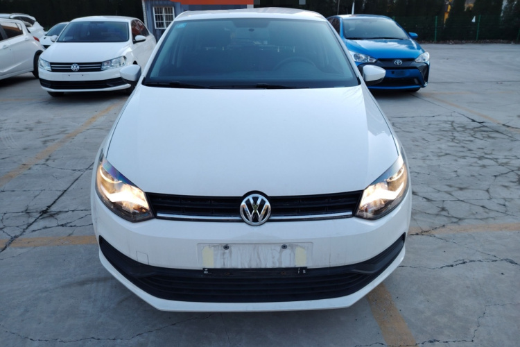 大众 Polo 2016款 1.4L 手动风尚型车身外观2