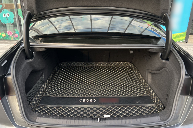奥迪A6L 2021款 45 TFSI 臻选动感型局部细节23