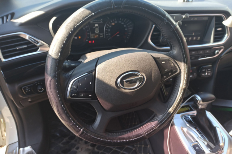 广汽传祺 传祺GS4 2017款 235T 自动两驱豪华智联版中控内饰13