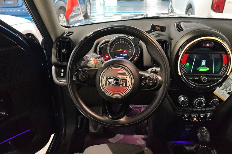 MINI Countryman 2017款 1.5T COOPER ALL4中控内饰13