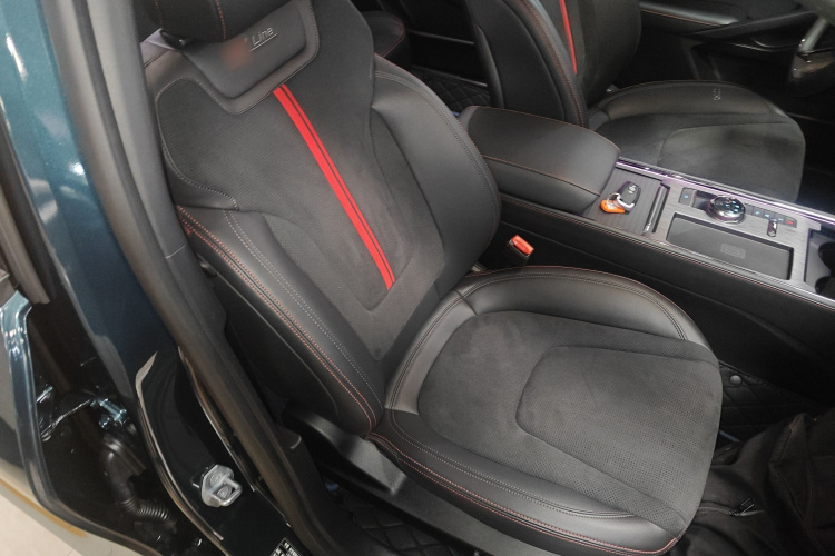 福特 蒙迪欧 2023款 1.5T E-混动 ST-Line局部细节41