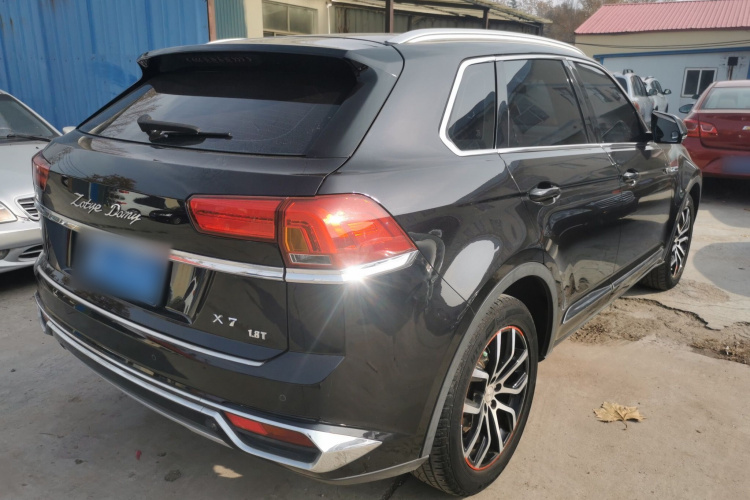 众泰 大迈X7 2017款 1.8T DCT尊贵型车身外观7