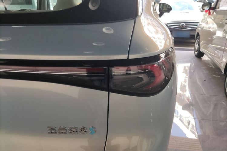 五菱汽车 缤果S 2025款 325km 尊享款车身外观9
