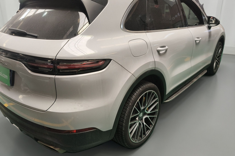 保时捷 2019款 Cayenne 3.0T车身外观7