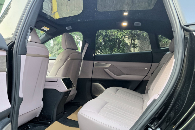 乐道L60 2024款 60kWh 后驱版局部细节9004