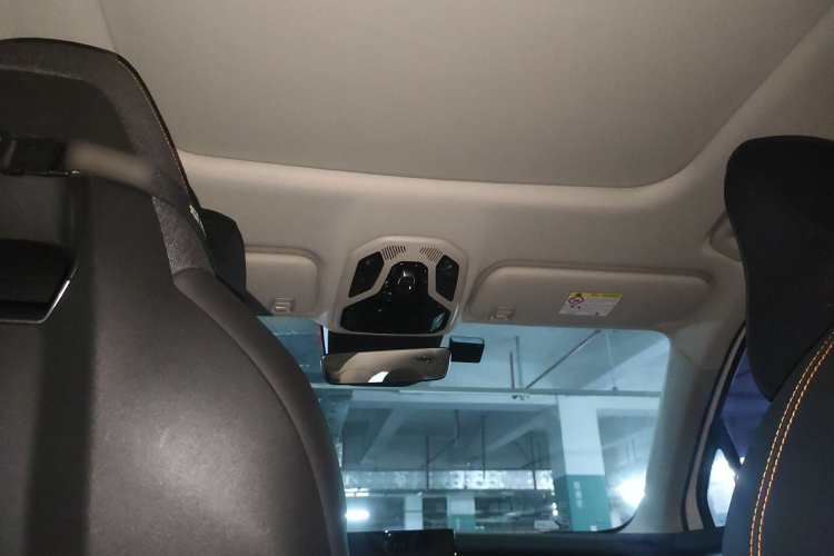 领克06 EM-P 2022款 PHEV 84KM续航版 Pro中控内饰22