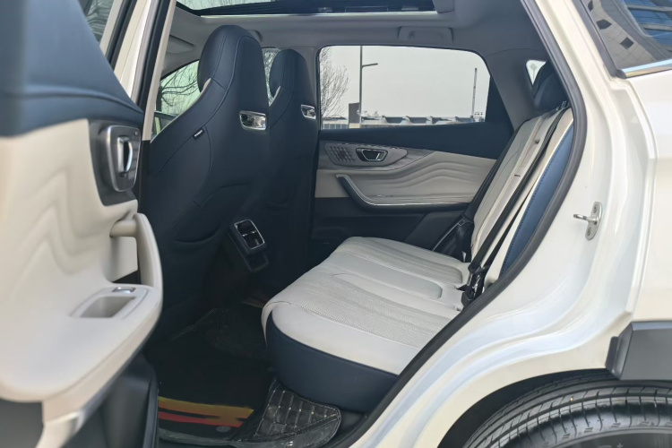 星途追风C-DM 2023款 1.5TCI-DHT 80KM乘风起版中控内饰7003