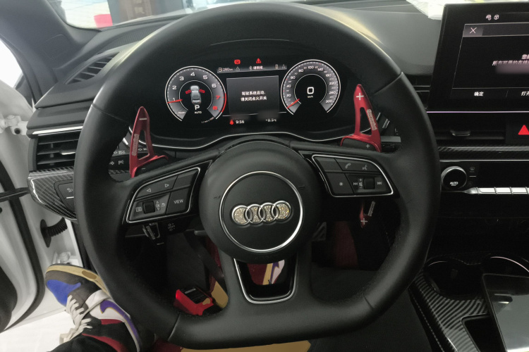 奥迪A4L 2022款 45 TFSI quattro 臻选动感型中控内饰13