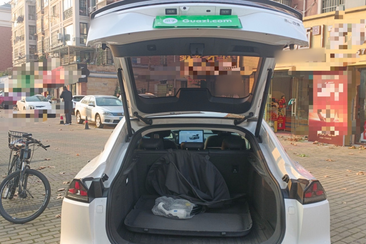 深蓝汽车 深蓝SL03 2022款 1.5L 1200增程版机舱底盘23