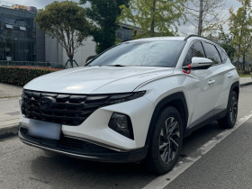 现代 2023款 途胜L 1.5T 自动两驱GLX精英版