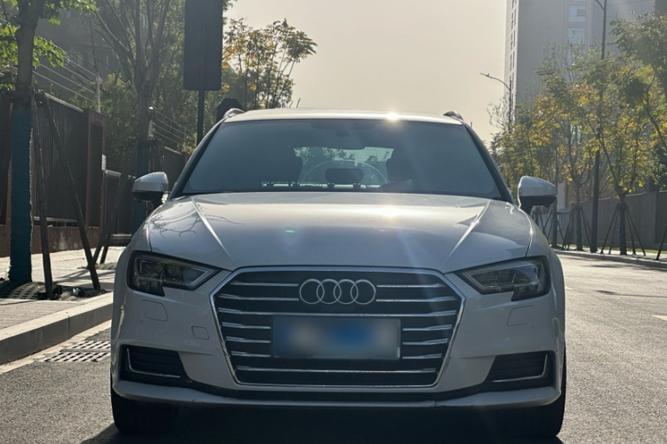 奥迪A3 2018款 30周年年型 Sportback 35 TFSI 风尚型车身外观6001