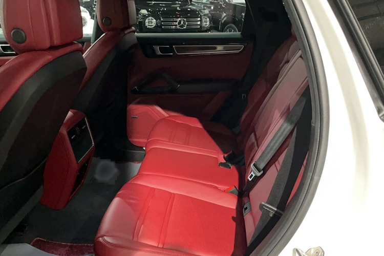 保时捷 Cayenne新能源 2021款 Cayenne E-Hybrid 2.0T中控内饰7001