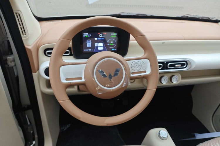 五菱汽车 宏光MINIEV 2024款 第三代 215km 青春版中控内饰13