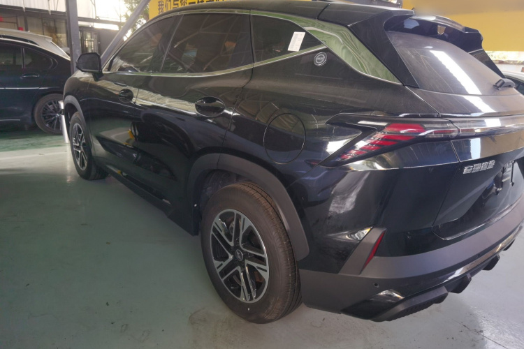 捷途山海L6 2024款 1.5TD DHT MAX车身外观4