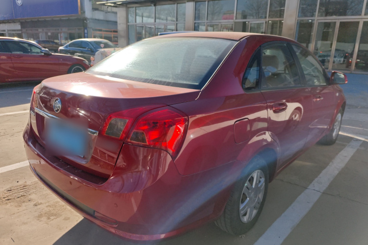 别克 凯越 2013款 1.5L 手动经典型车身外观7