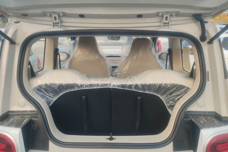 五菱汽车 宏光MINIEV 2024款 第三代 215km 青春版机舱底盘23