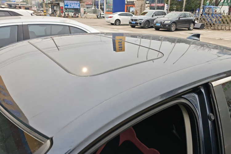 本田 思域 2022款 240TURBO CVT劲动版局部细节57