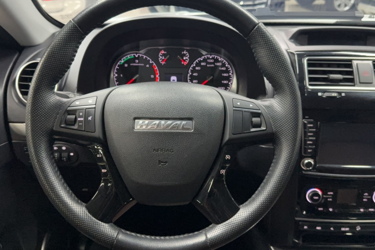 哈弗H5经典 2018款 经典版 2.0T 柴油 手动四驱尊贵型中控内饰7004