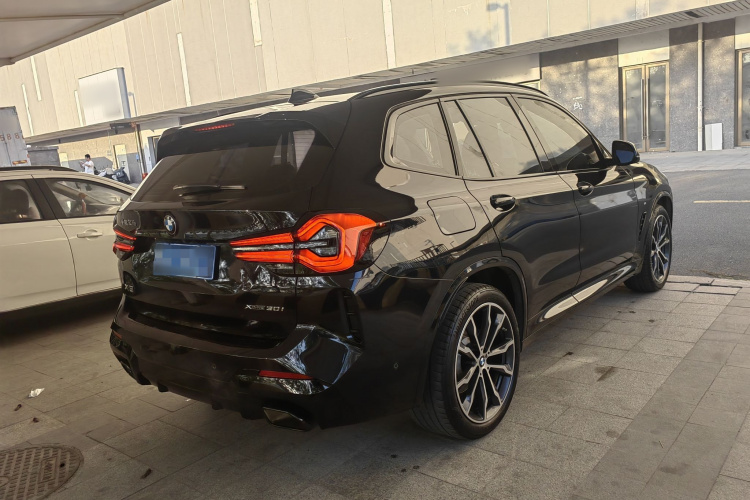 宝马X3 2023款 改款 xDrive30i 领先型 M曜夜套装车身外观6006