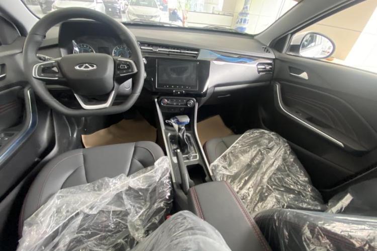 奇瑞 瑞虎3X 2023款 1.5L CVT新动版中控内饰7003