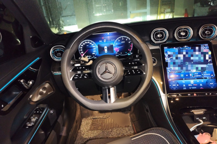 奔驰C级 2023款 改款二 C 260 L 皓夜运动版中控内饰13