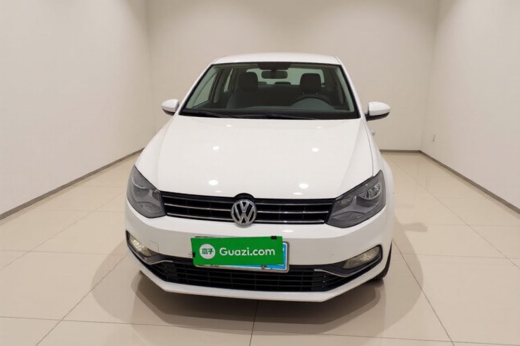 大众 Polo 2014款 1.4L 手动风尚版车身外观2