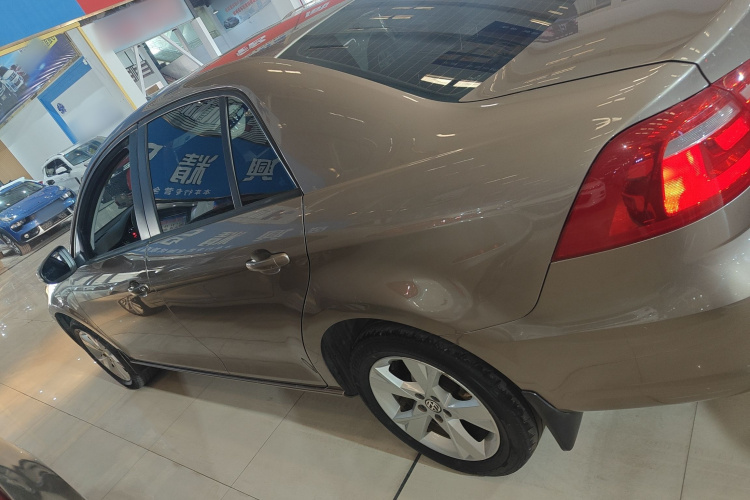 大众 宝来 2015款 质惠版 1.6L 手动时尚型车身外观6003