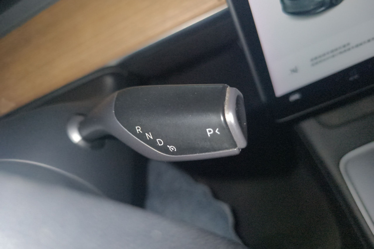 特斯拉 Model 3 2021款 标准续航后驱升级版局部细节18