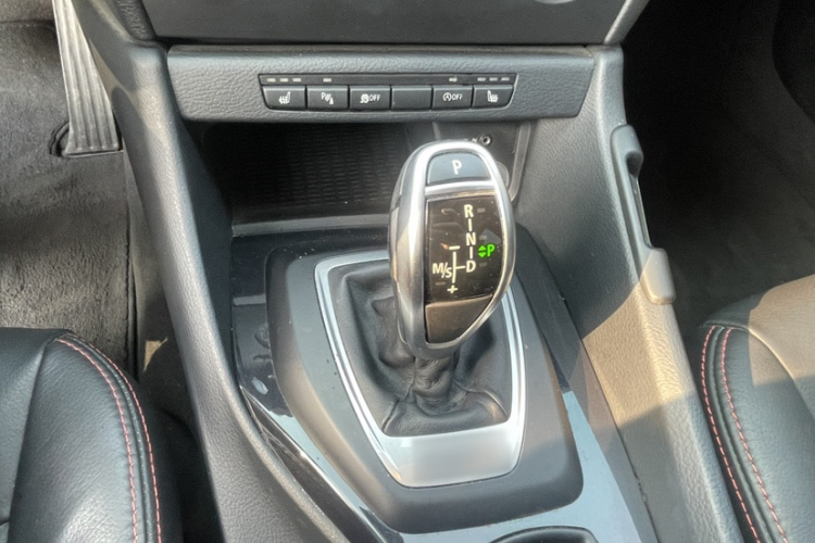 宝马X1 2015款 sDrive18i 时尚晋级版中控内饰7006