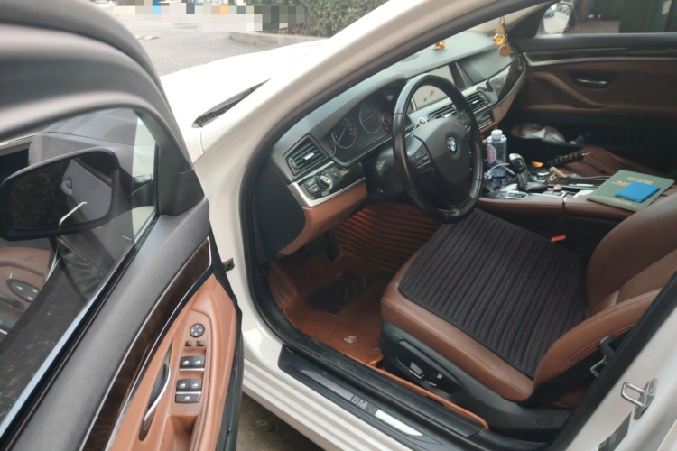 宝马5系 2014款 525Li 领先型中控内饰7003