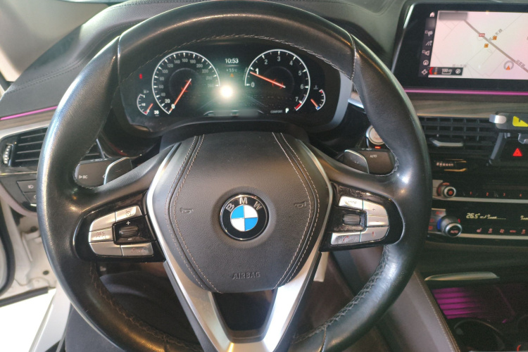 宝马5系 2019款 530Li 领先型 豪华套装中控内饰13