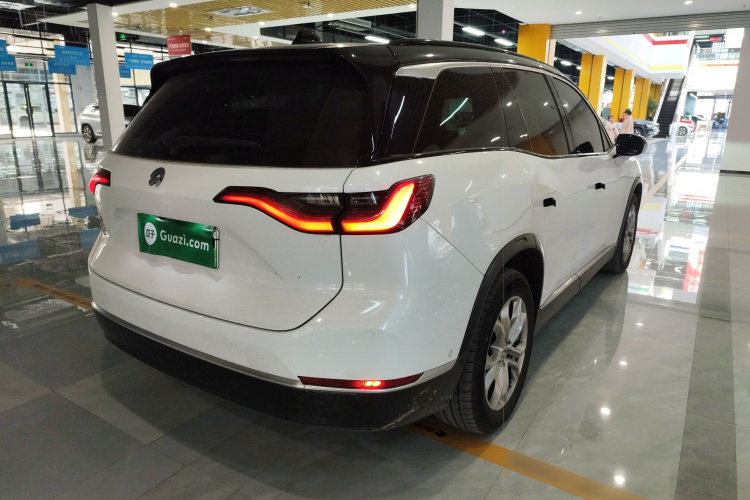 蔚来ES8 2020款 580KM 七座版车身外观6005