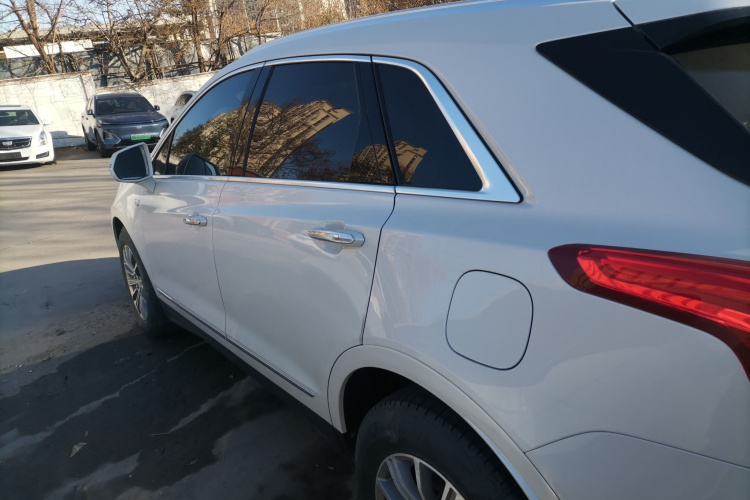 凯迪拉克XT5 2018款 28T 四驱豪华型车身外观4