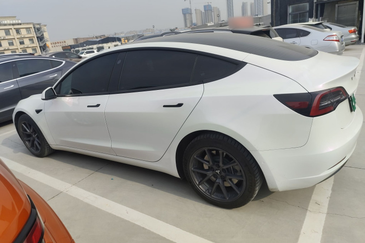 特斯拉 Model 3 2022款 后轮驱动版车身外观6003