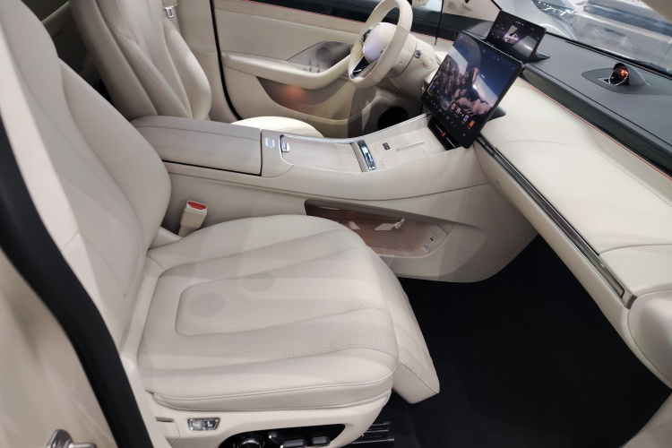 鸿蒙智行 智界S7 2024款 Max+ 后驱超航智驾版局部细节41