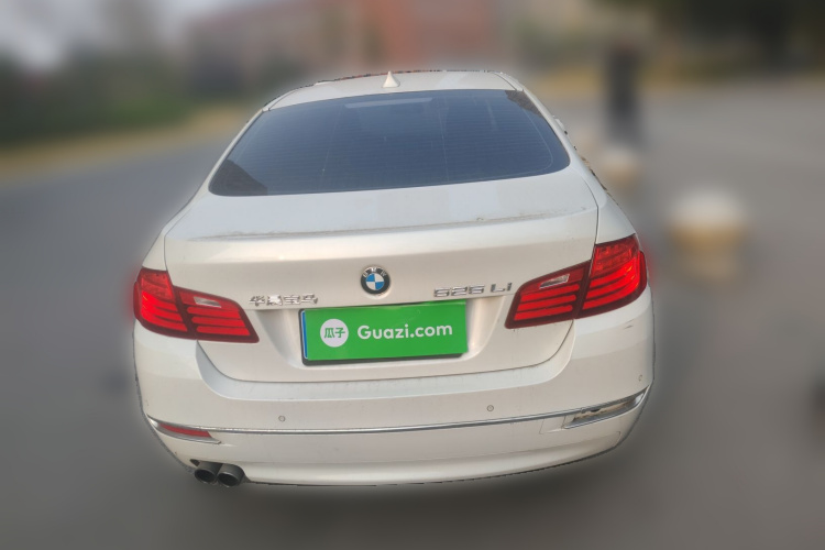 宝马5系 2014款 525Li 豪华设计套装车身外观6004