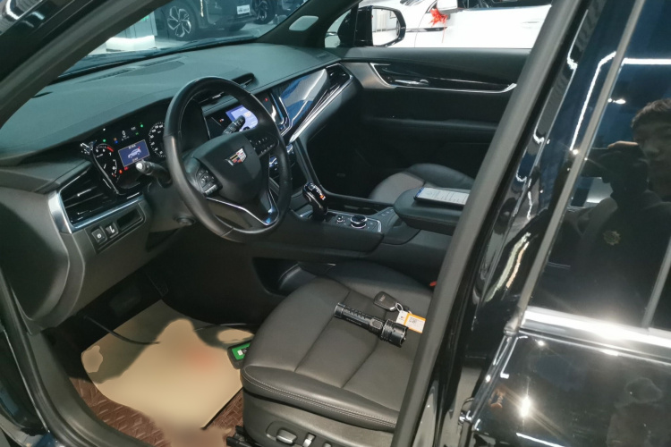 凯迪拉克XT6 2022款 2.0T 六座四驱豪华型局部细节19