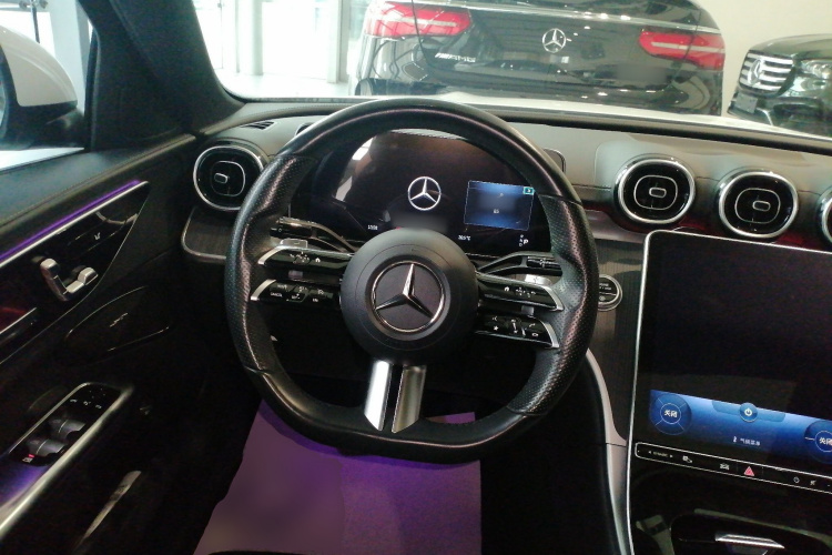 奔驰C级 2022款 C 200 L 运动版局部细节13