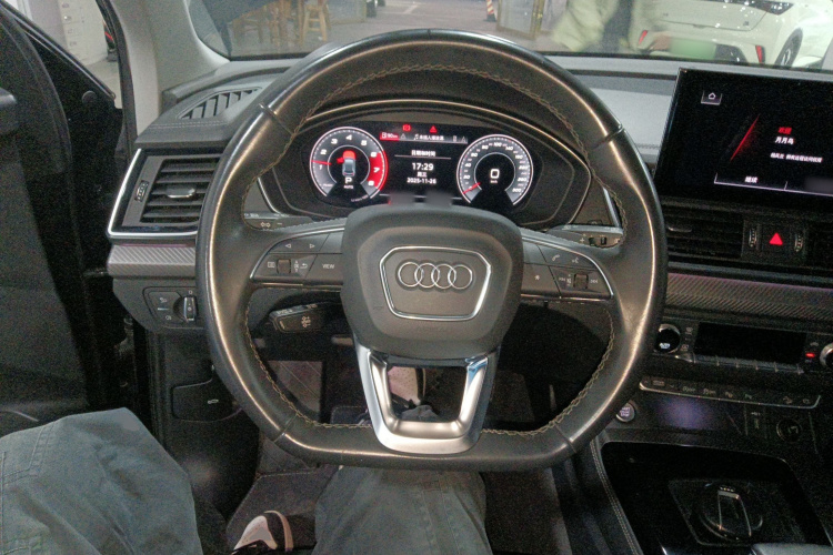奥迪Q5L 2021款 40 TFSI 豪华动感型局部细节13