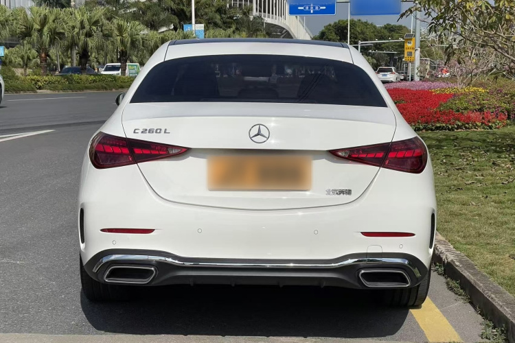 奔驰C级 2023款 C 260 L 运动版车身外观6004