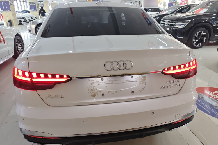 奥迪A4L 2024款 40 TFSI 时尚动感型车身外观6004