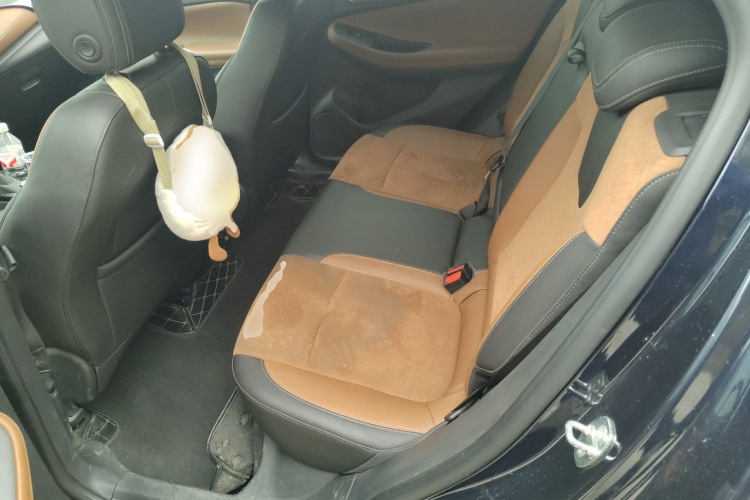 别克 昂科拉GX 2020款 20T CVT两驱豪华型中控内饰21