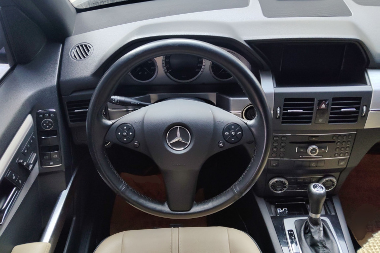 奔驰GLK级(进口) 2008款 GLK 300 4MATIC 豪华型中控内饰13