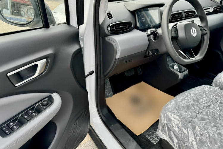 零跑汽车 零跑T03 2025款 310舒享版车身外观6004