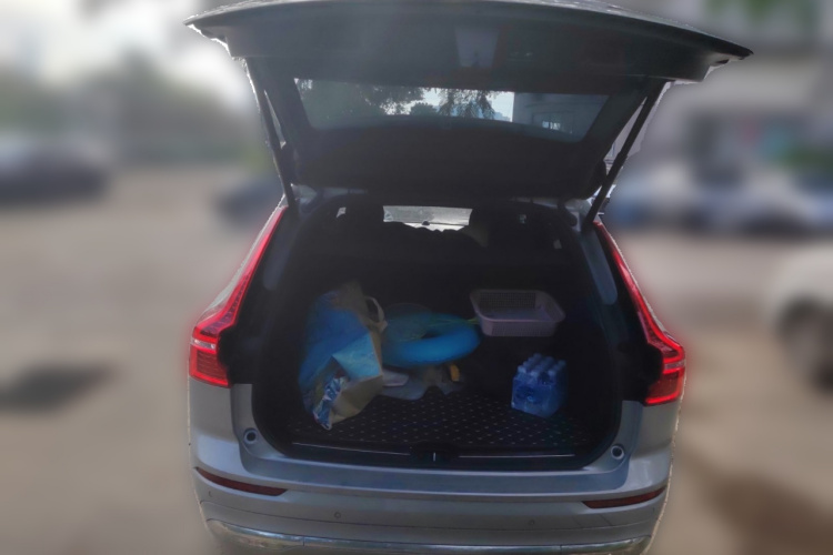 沃尔沃XC60 2022款 B5 四驱智远豪华版中控内饰23