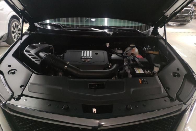 凯迪拉克XT5 2025款 2.0T 铂金型机舱底盘24