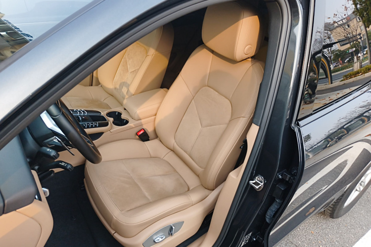 保时捷 2018款 Macan 2.0T中控内饰19