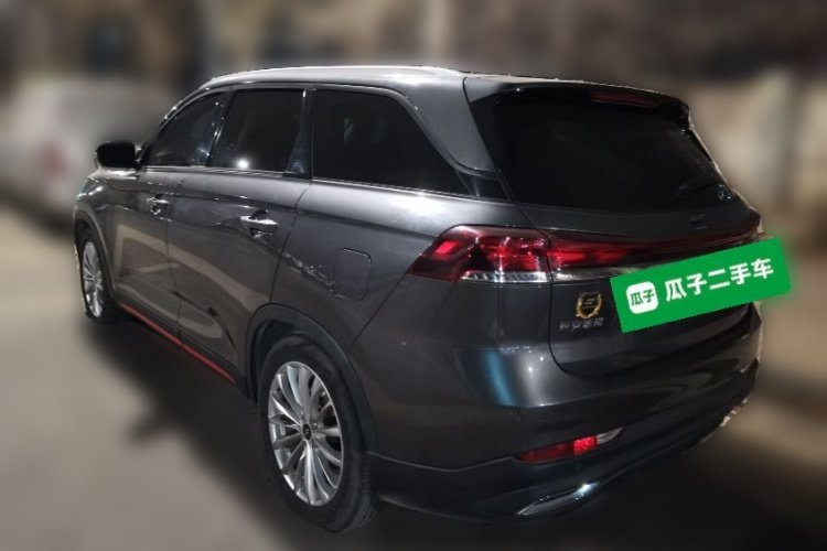 长安欧尚X7 PLUS 2022款 1.5T 蓝鲸版自动尊贵型车身外观5