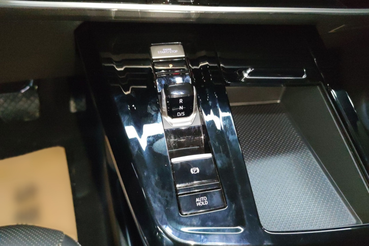 大众 揽境 2023款 改款 380TSI 四驱豪华佳境版Pro 6座局部细节18