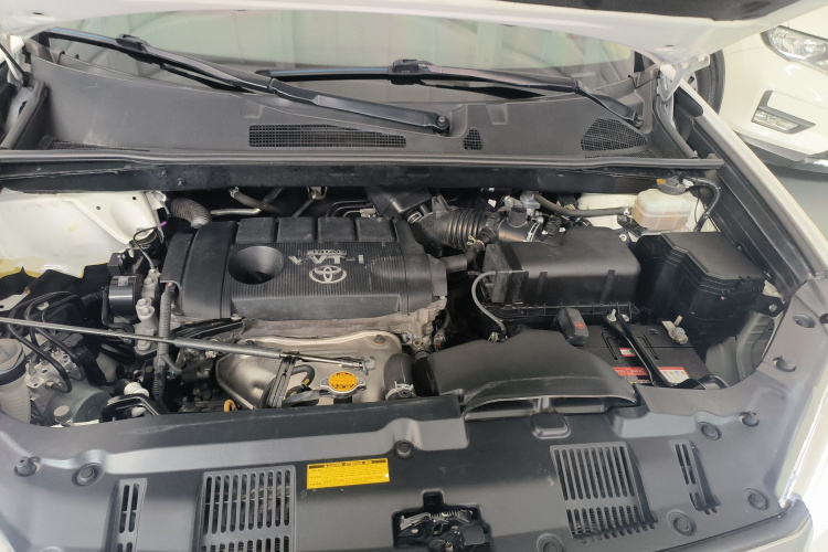 丰田 汉兰达 2012款 2.7L 两驱5座精英版机舱底盘24